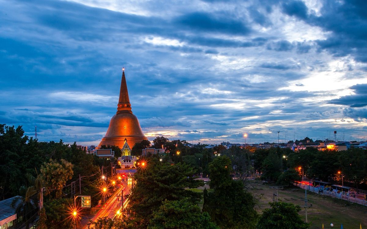Nakhon Pathom (นครปฐม)